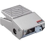 【クリックで詳細表示】TRUSCO 足踏み切替え弁ポート3： DIY・工具