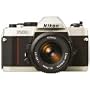 Nikon ��჌�t�J���� FM10 �W���Z�b�g(FM10�{�f�B�EAi�Y�[���j�b�R�[��35~70mmF3.5~4.8S�E�J�����P�[�X�E�X�g���b�v�t)