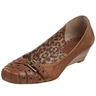 Jessica Simpson Women's Jeanetta Low Wedge