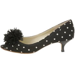 バニティビューティ(vanitybeauty)オープントゥフラワーモチーフパンプス￥6,195(22.5cm-24.5cm)