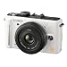Panasonic �f�W�^�����J���� GF1 �����Y�L�b�g(20mm/F1.7�p���P�[�L�����Y�t��) �V�F���z���C�g DMC-GF1C-W