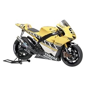 1/12 �I�[�g�o�C�V���[�Y No.104 ���}�n YZR-M1 50th�A�j�o�[�T���[US�C���^�[�J���[�G�f�B�V����