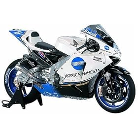1/12 �I�[�g�o�C�V���[�Y No.107 KONICA MINOLTA Honda RC211V'06