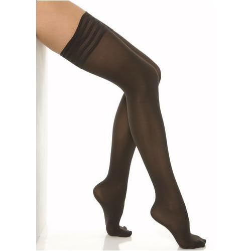 Opaques velvet de luxe hold up